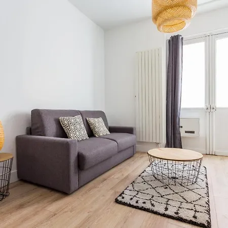 Charming 1br- Champs De Mars Paris